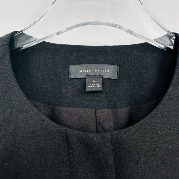 Ann Taylor Size 6 Black Hidden Button Up Career Blazer Jacket 3/4 Sleeve Stretch - Picture 6 of 7